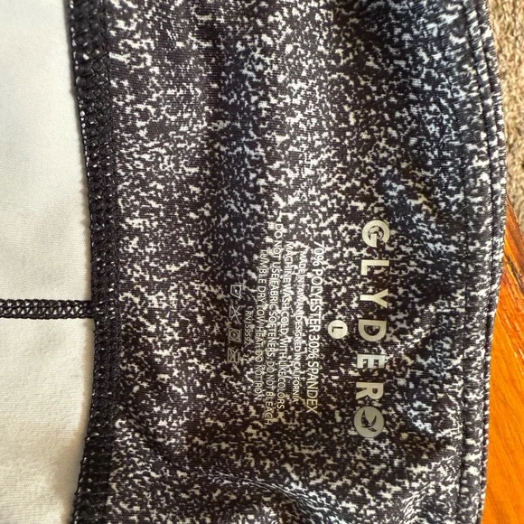 Glyder Black and White Speckled Leggings - Picture 4 of 4